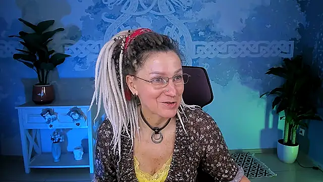 Snapshot of UmaSpace chatting on January 8, 5:10 am UmaSpace online show from January 8, 5:10 am