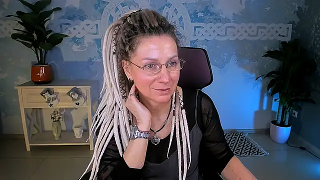 Snapshot of UmaSpace chatting on January 9, 5:10 am UmaSpace online show from January 9, 5:10 am