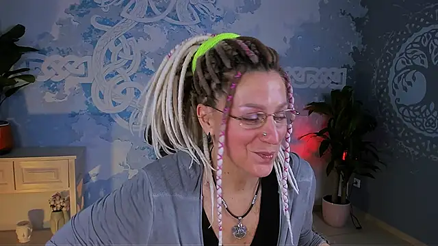 Snapshot of UmaSpace chatting on February 7, 5:11 am UmaSpace online show from February 7, 5:11 am