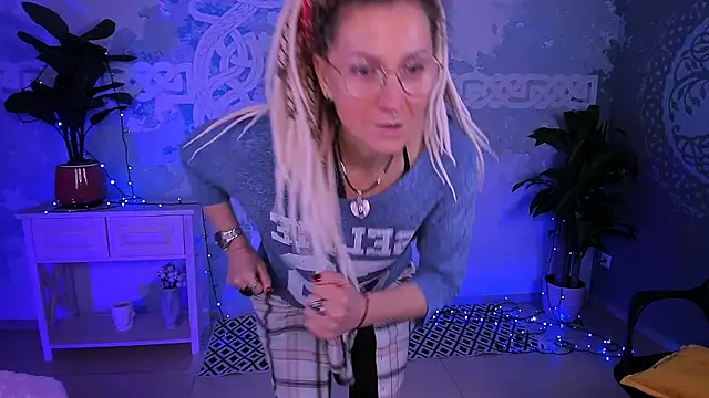 Snapshot of UmaSpace chatting on March 3, 5:13 am UmaSpace online show from March 3, 5:13 am