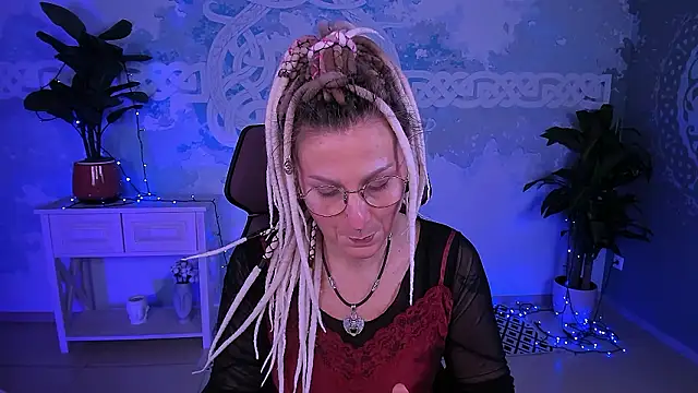 Snapshot of UmaSpace chatting on March 6, 9:28 am UmaSpace online show from March 6, 9:28 am