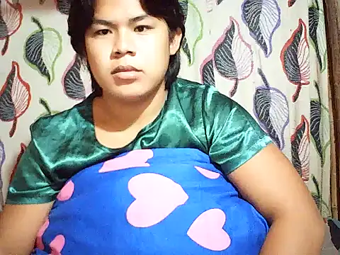 Huntrix2025 online show from October 6, 9:23 pm