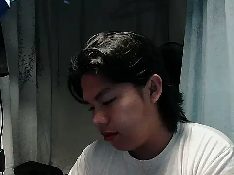 Huntrix2025 online show from November 17, 8:47 pm