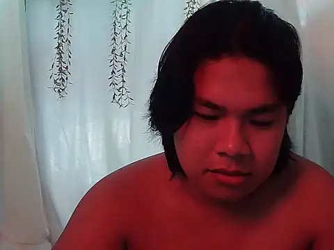 Huntrix2025 online show from December 16, 11:43 pm