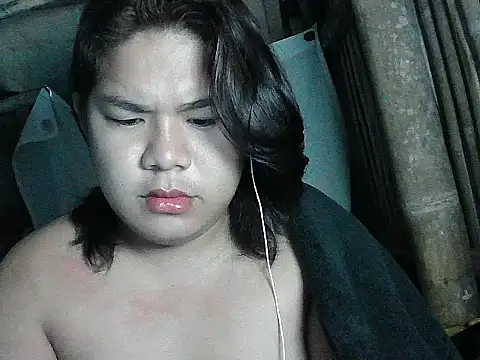 Huntrix2025 online show from April 28, 9:09 pm