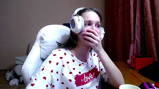 SharybbFace online show from October 31, 3:13 pm