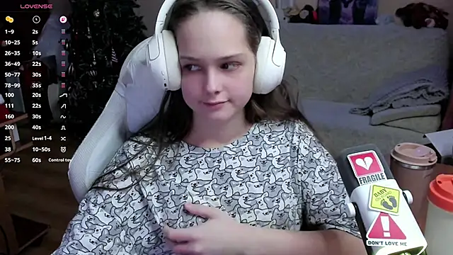 SharybbFace online show from January 9, 3:04 pm