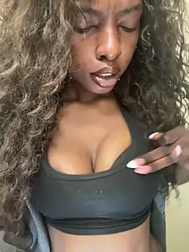 Snapshot of Oceanababe21 chatting on May 24, 1:10 am Oceanababe21 online show from May 24, 1:10 am
