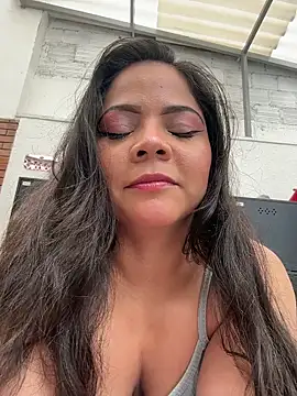 ROUSE SINCLAIR online show from February 16, 6:59 pm