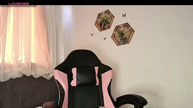 NyxTits online show from May 20, 8:26 pm