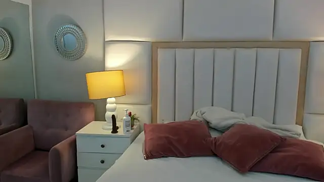 LaylaaDoll online show from February 17, 12:07 am