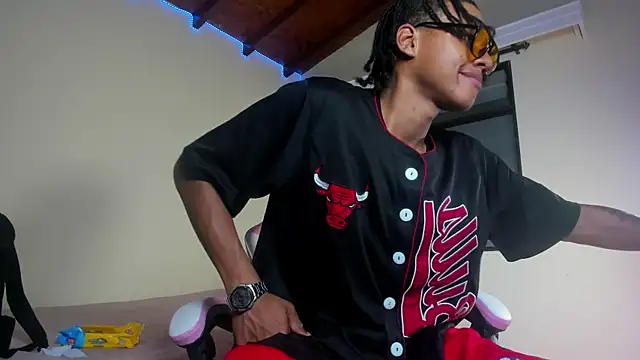 jordan mm420 online show from October 13, 8:25 am