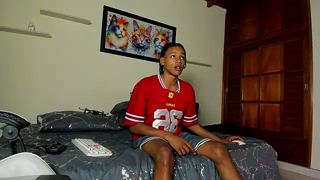 Snapshot of jordan_mm420 chatting on February 6, 7:50 pm jordan mm420 online show from February 6, 7:50 pm