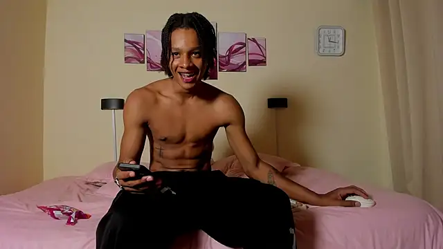 Snapshot of jordan_mm420 chatting on May 24, 2:27 am jordan mm420 online show from May 24, 2:27 am