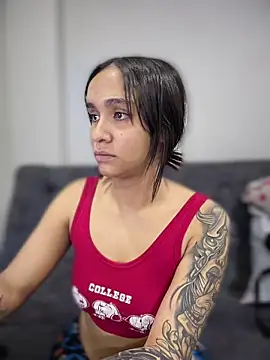 Isabella-Teen online show from February 13, 1:23 am