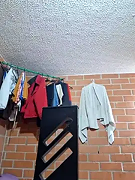 Isabelking1207 online show from March 22, 8:56 pm