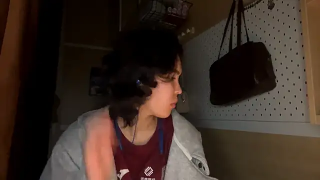 JennyCarpenter online show from May 1, 10:25 pm