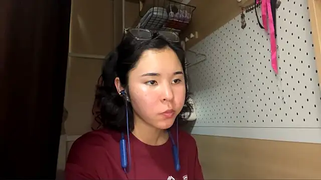 Snapshot of JennyCarpenter chatting on May 15, 9:16 am JennyCarpenter online show from May 15, 9:16 am