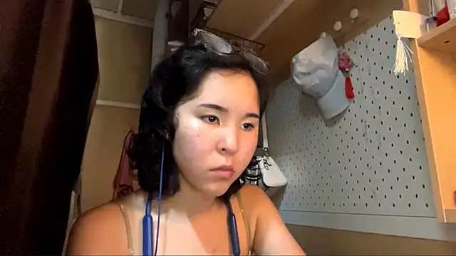 Snapshot of JennyCarpenter chatting on May 24, 6:51 am JennyCarpenter online show from May 24, 6:51 am