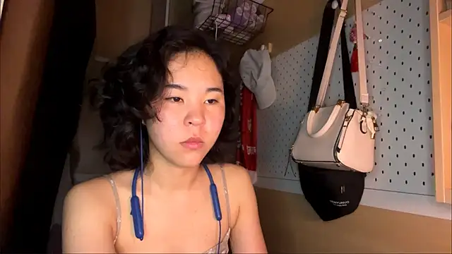 Snapshot of JennyCarpenter chatting on June 5, 9:20 pm JennyCarpenter online show from June 5, 9:20 pm