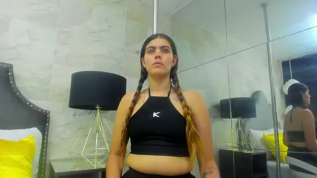isabel 09 online show from July 8, 6:01 pm