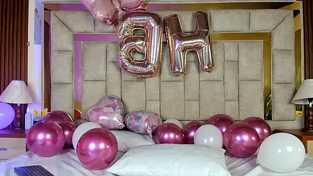 Snapshot of AggathaSanders_ chatting on October 26, 12:55 pm AggathaSanders online show from October 26, 12:55 pm