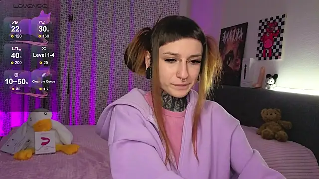 LilithPoison online show from October 31, 6:09 pm