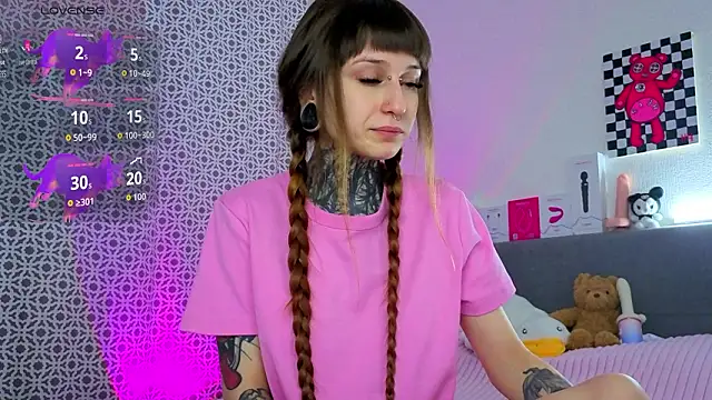 LilithPoison online show from March 5, 6:04 pm