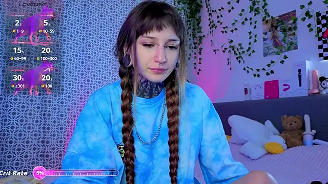 LilithPoison online show from May 3, 6:03 pm