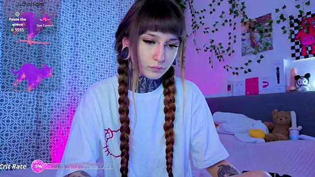 LilithPoison online show from May 7, 6:02 pm