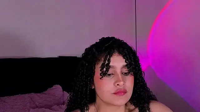 Snapshot of missvaneblake chatting on July 1, 12:51 pm missvaneblake online show from July 1, 12:51 pm