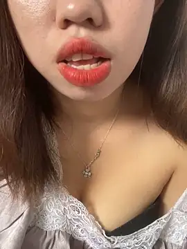 Snapshot of Rose-babyx chatting on September 29, 5:45 am Rose-babyx online show from September 29, 5:45 am