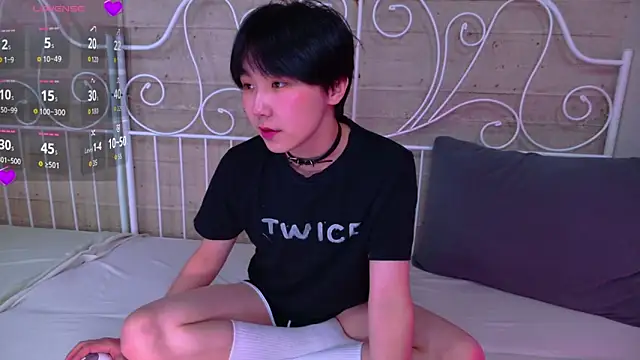 Snapshot of HeejinWang chatting on May 16, 4:53 am HeejinWang online show from May 16, 4:53 am