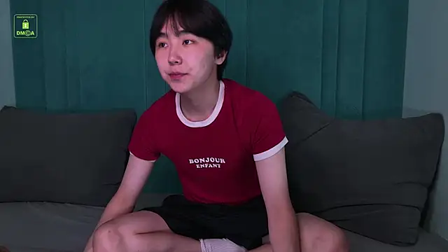 Snapshot of HeejinWang chatting on June 14, 10:28 am HeejinWang online show from June 14, 10:28 am