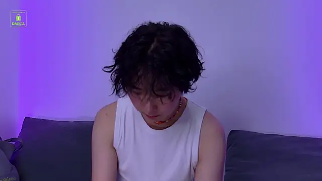 Snapshot of HeejinWang chatting on August 1, 3:22 pm HeejinWang online show from August 1, 3:22 pm