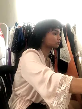 Snapshot of estradiolist chatting on October 23, 5:07 am estradiolist online show from October 23, 5:07 am