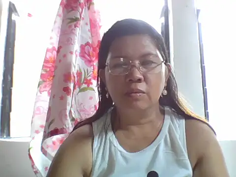 Snapshot of asian_bhebs1 chatting on September 15, 1:05 am asian bhebs1 online show from September 15, 1:05 am