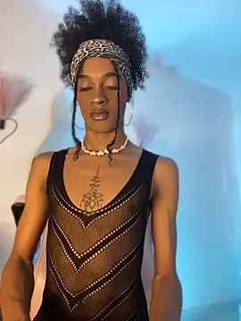 Snapshot of Mia_royal chatting on May 30, 6:38 pm Mia royal online show from May 30, 6:38 pm