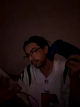 Snapshot of daddycreampies chatting on November 18, 12:16 am daddycreampies online show from November 18, 12:16 am