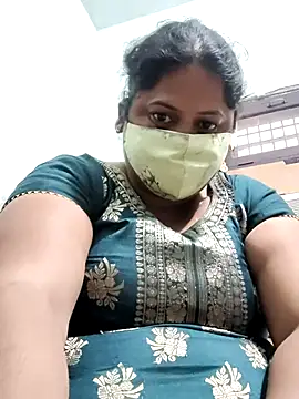 Mmm143 online show from November 2, 1:52 am