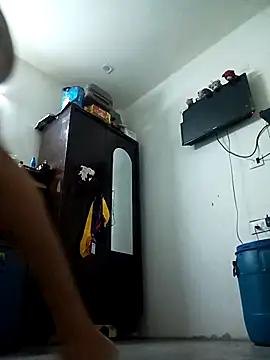 Snapshot of aliya-jaan71 chatting on September 17, 7:37 pm aliya-jaan71 online show from September 17, 7:37 pm