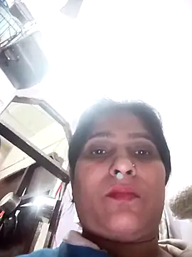 Snapshot of aliya-jaan71 chatting on January 5, 7:17 pm aliya-jaan71 online show from January 5, 7:17 pm