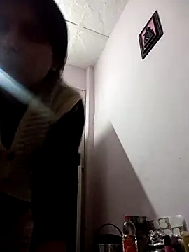 Snapshot of aliya-jaan71 chatting on January 31, 7:34 pm aliya-jaan71 online show from January 31, 7:34 pm