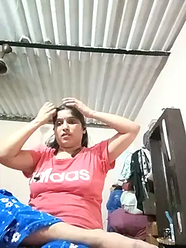 aliya-jaan71 online show from April 19, 2:27 pm