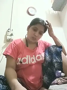 Snapshot of aliya-jaan71 chatting on June 3, 2:44 pm aliya-jaan71 online show from June 3, 2:44 pm