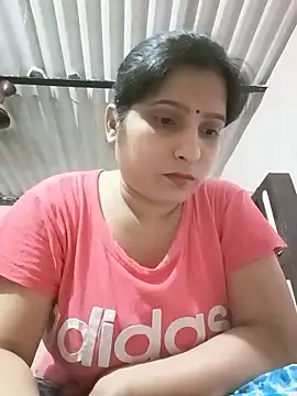 Snapshot of aliya-jaan71 chatting on June 6, 4:01 pm aliya-jaan71 online show from June 6, 4:01 pm