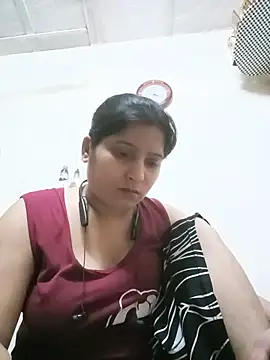 Snapshot of aliya-jaan71 chatting on June 12, 3:55 pm aliya-jaan71 online show from June 12, 3:55 pm