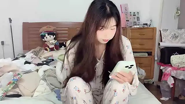 Akong11 online show from September 30, 3:28 pm