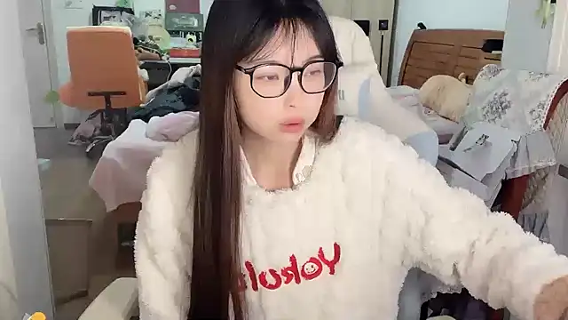 Akong11 online show from December 21, 4:19 am