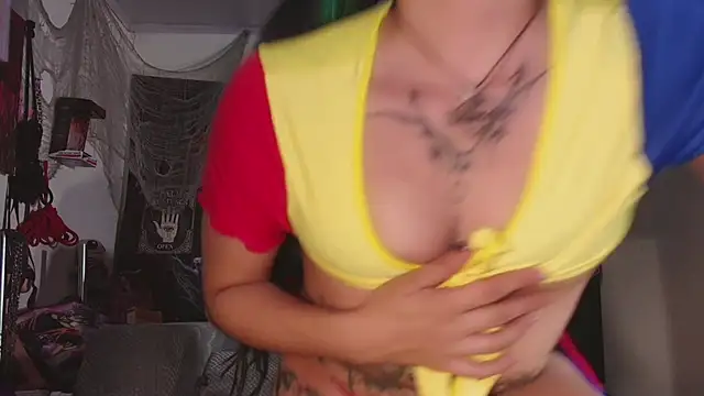 agathaaiko6 online show from June 18, 2:34 am